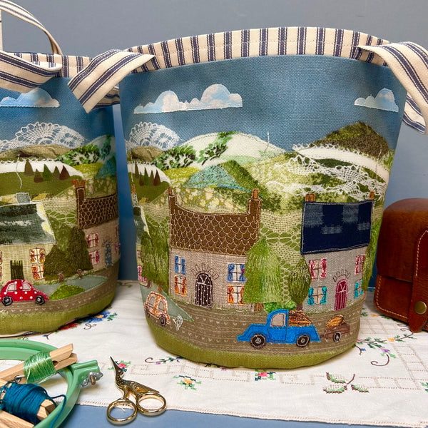 Mountain Street Scene Project Bag.